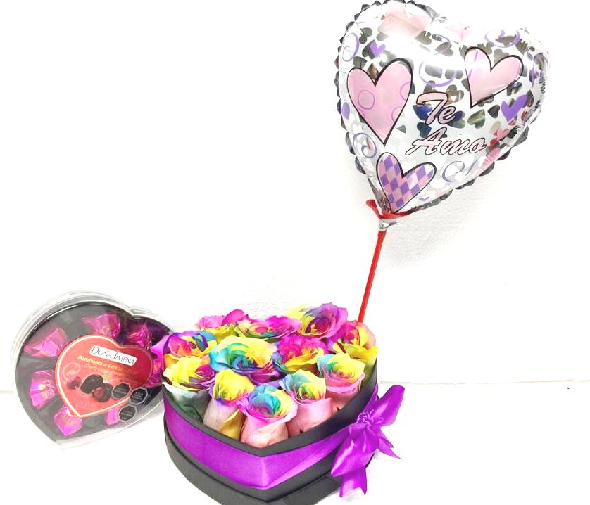 Caja Corazn con 12 Rosas Arcoris, Bombones Doa Jimena 80grs y Globito